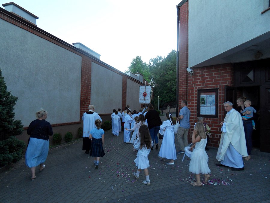 2018-06-22-procesja-na-Oktawe-Bozego-Ciala